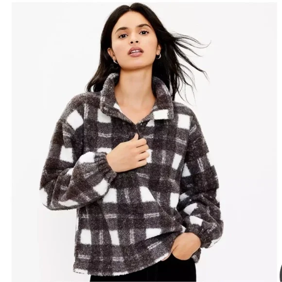 LOFT Gray and White Fleece Sherpa pullover Large NWT - Picture 2 of 9